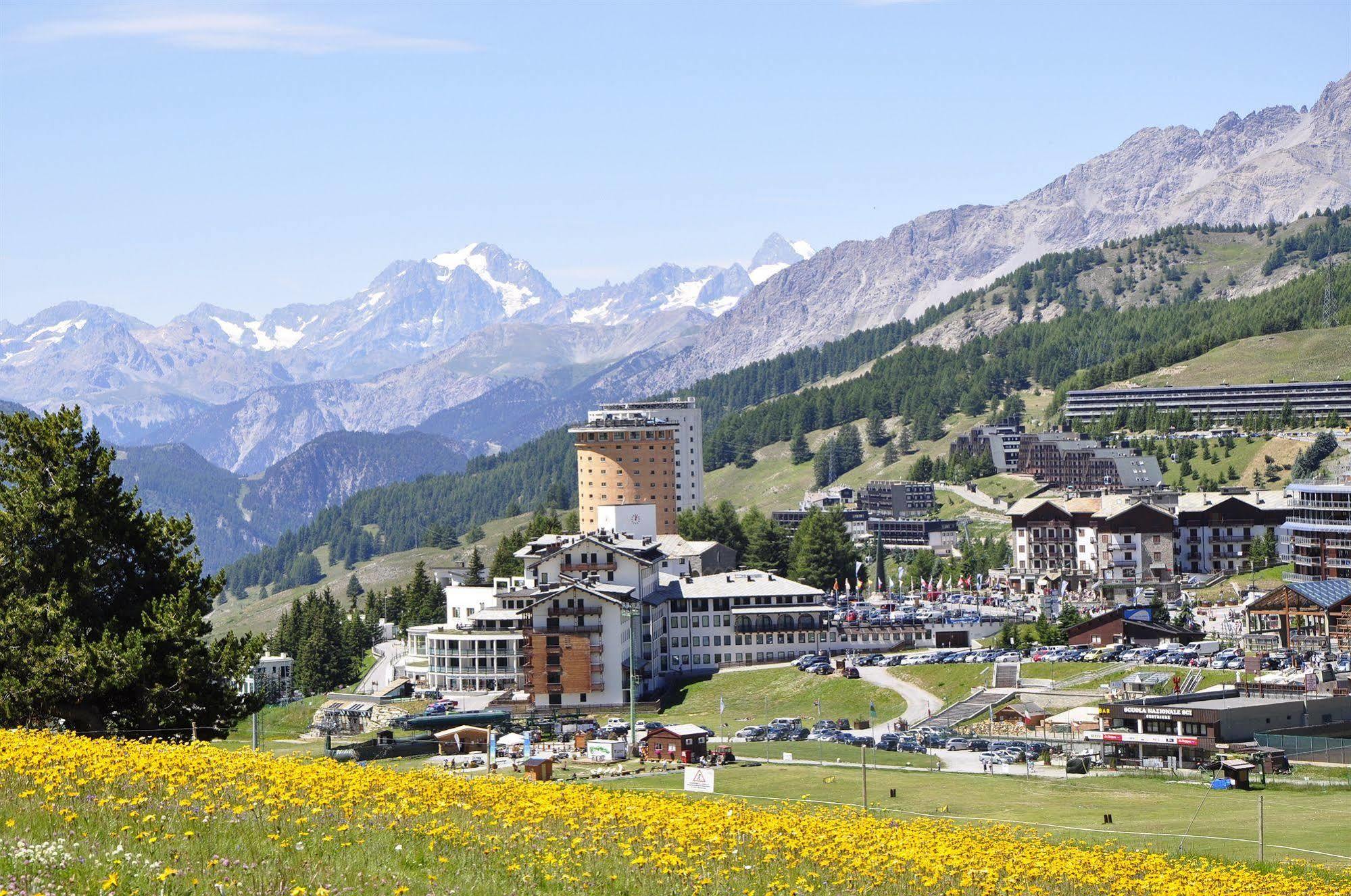 Olimpic Village Th Sestriere Apartments Екстер'єр фото